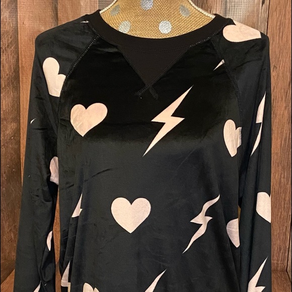 Women’s Sweatshirt NWT Size Large - Picture 1 of 5